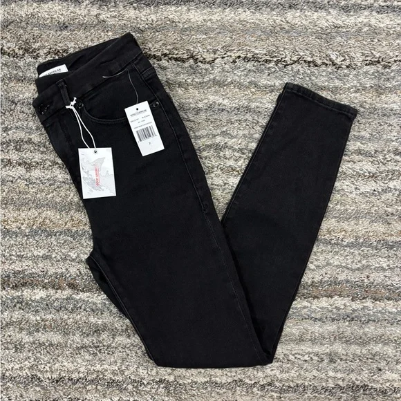 Good American High Rise Good Waist Crossover Skinny Jeans Sz 2 NWTSkinny NEW-